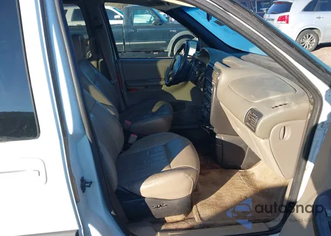 2000 Pontiac Montana M16 из США, поврежденный, VIN 1GMDX03EXYD124376